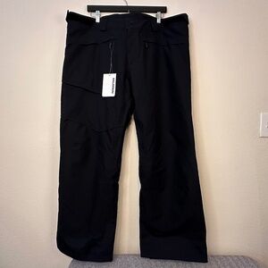 SALOMON Untracked Ski Pants in Deep Black